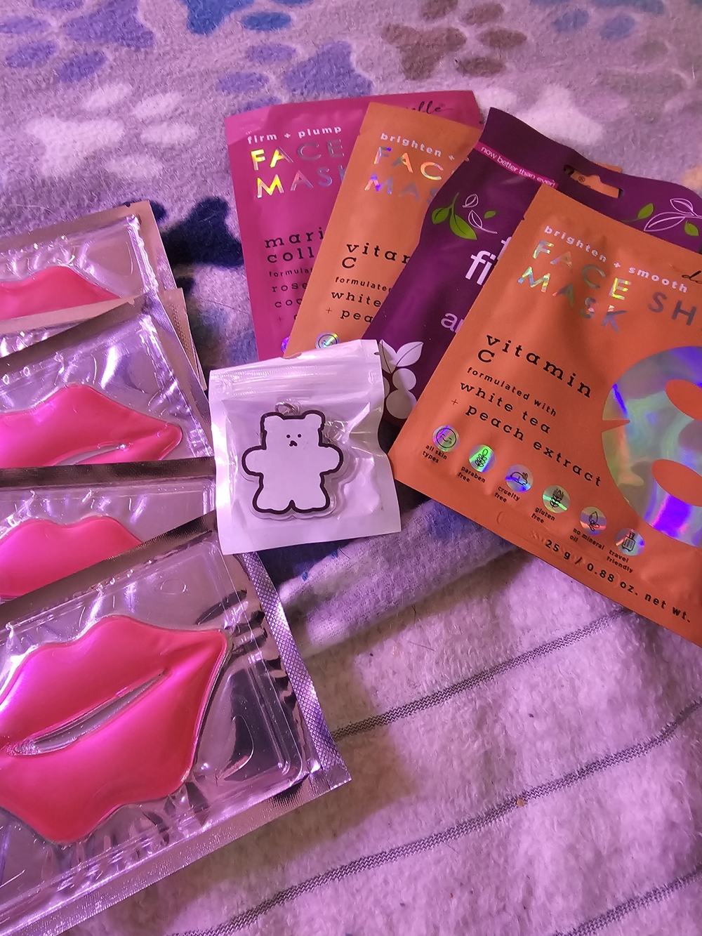 4 Pink Lip Masks + 4 Vitamin Face Sheet Masks And Gift NIP Retail $20